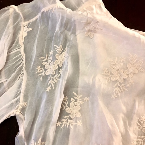 Light pink embroidered blouse | SM - Picture 2 of 4